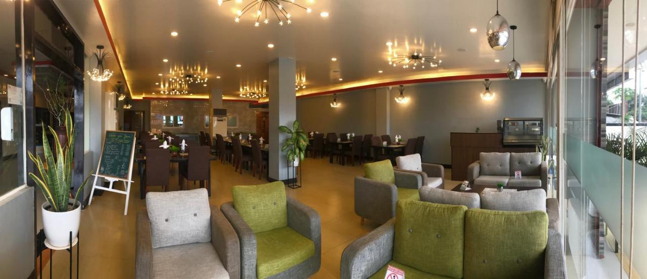 Southview Hotel Dumaguete City Buitenkant foto