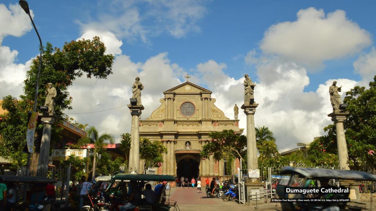 Southview Hotel Dumaguete City Buitenkant foto