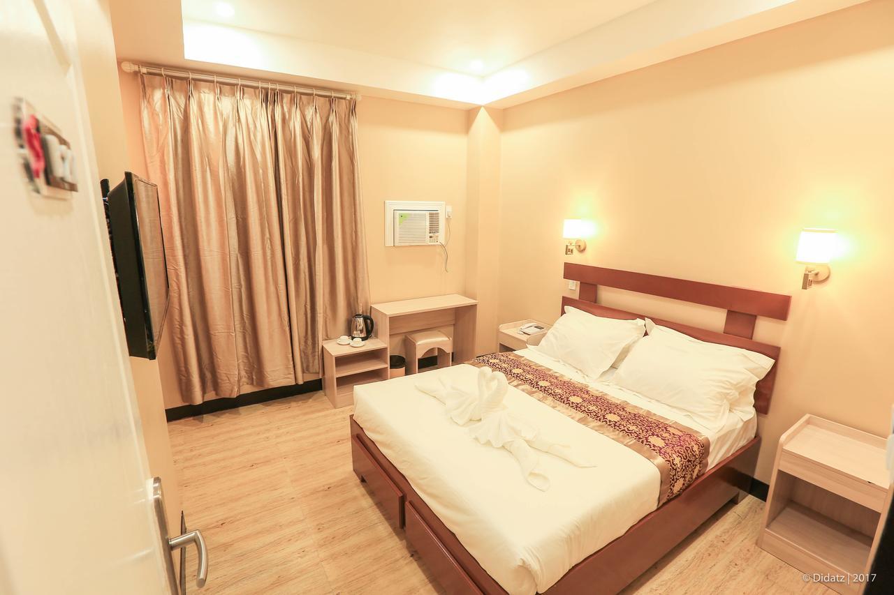 Southview Hotel Dumaguete City Buitenkant foto