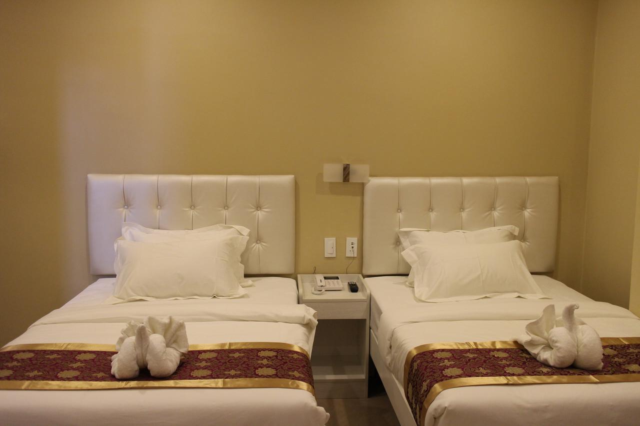 Southview Hotel Dumaguete City Buitenkant foto